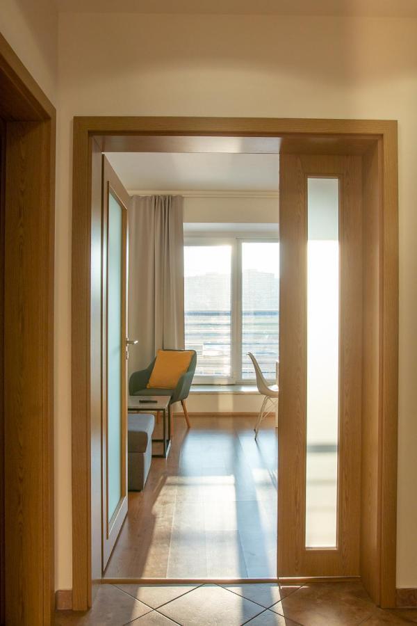 Yellow Apartment Ostrava Luaran gambar